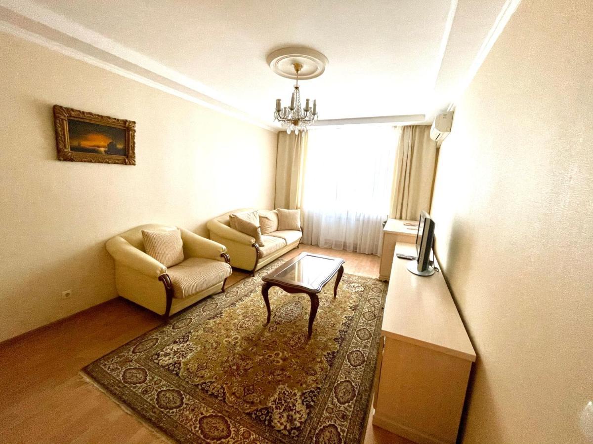 Apartment Mala Zhytomyrska 10 Киев Экстерьер фото