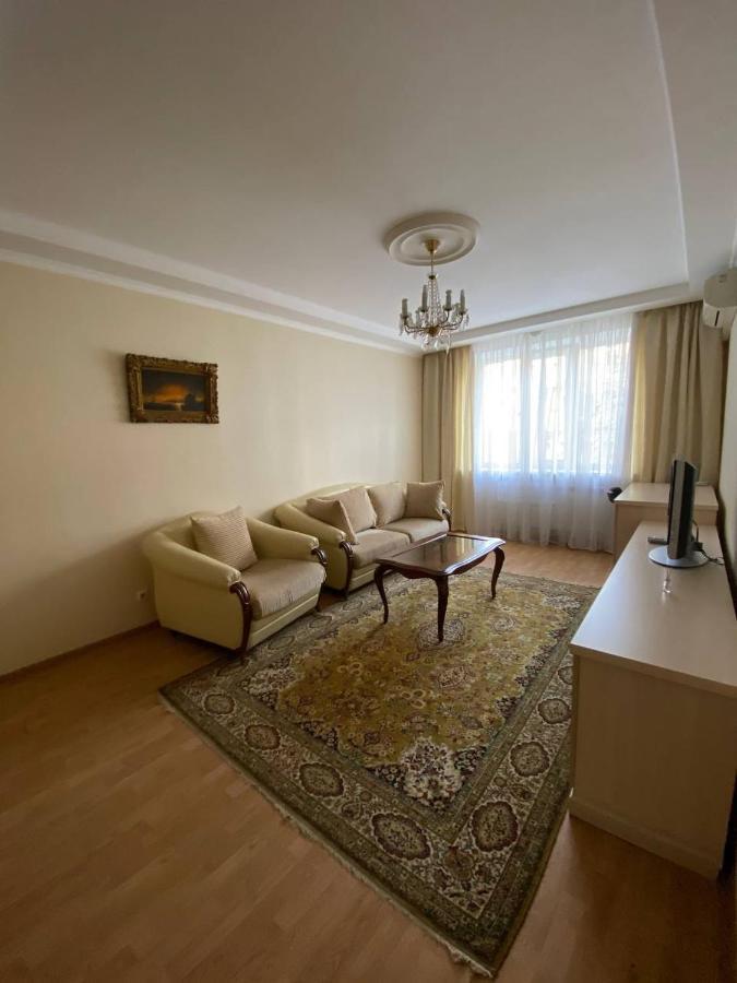 Apartment Mala Zhytomyrska 10 Киев Экстерьер фото